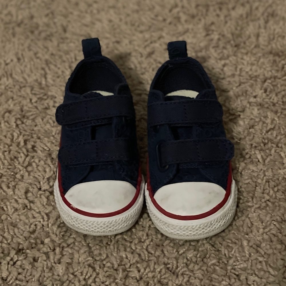 Girls Blue Converse w/Straps